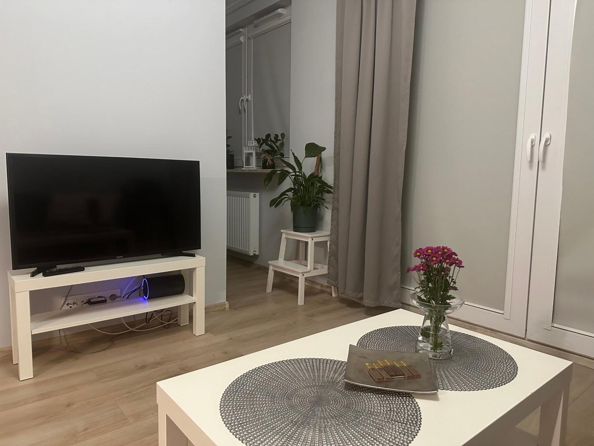 Cosy Apartment Near To The Chopin'S Airport Cybernetyki 2C Warsaw Exterior photo
